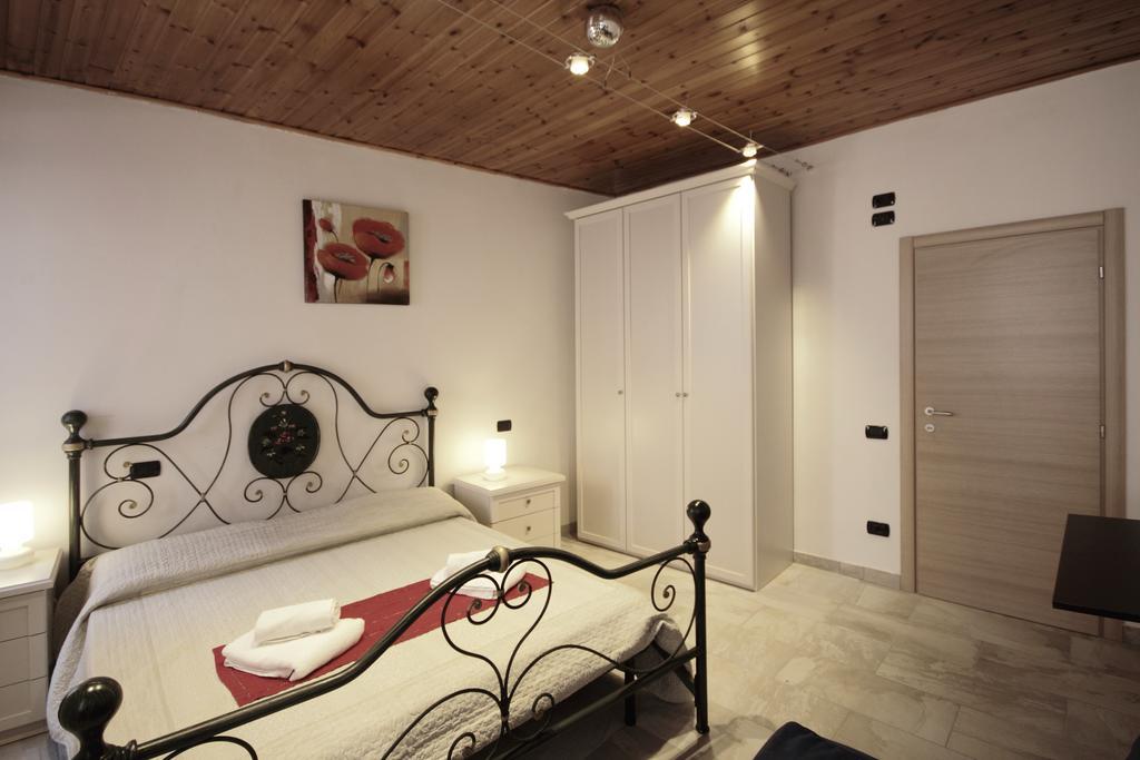 Residenza Anna Appartement Verona Kamer foto